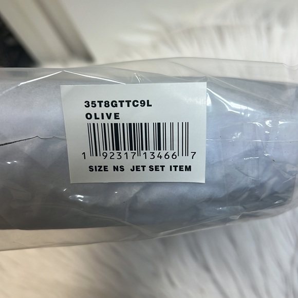 MICHAEL KORS LG EW CROSSBODY Bag Olive NWT - Picture 8 of 8